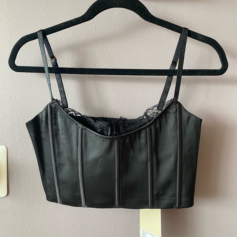 NWT! MESHKI LAKE LACE CAMI CROP